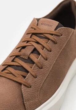Geox Deiven - Sneakers Laag - Cognac -Geox 09952cda80644a7c81363c2fdab440a6
