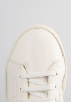 Geox Skyely - Sneakers Laag - White Rose Gold -Geox 3f8bb89fc64a436c845277d3cbf1a58b