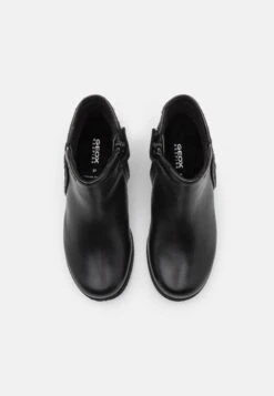 Geox Shawntel Girl - Korte Laarzen - Black -Geox 4ff9279d605546c5996fee47be896edc