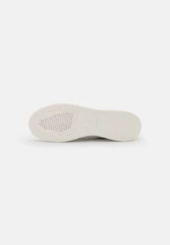 Geox D Jaysen - Sneakers Laag - Light Grey/White -Geox 59e13eb0e01440e2a80b97d2b500362f