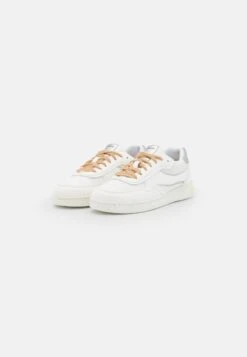 Geox Jaysen - Sneakers Laag - White -Geox 70e82ac8d8524d9aa7dcee0118a23aa3