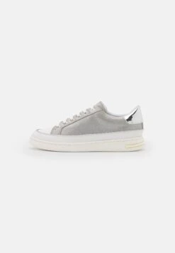 Geox D Jaysen - Sneakers Laag - Light Grey/White -Geox 78ab235b3b634a6d92d81d02247d04f6