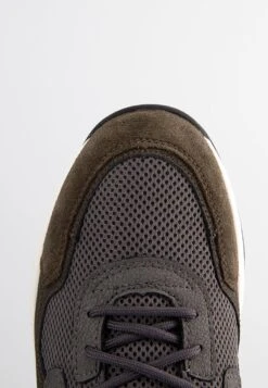 Geox U Terrestre B - Sneakers Laag - Dove Grey Grey -Geox a4e3cecf1ffa470c9b1c2b08955c453d