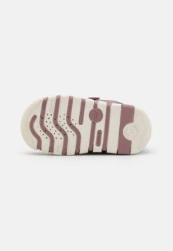 Geox Iupidoo Girl - Sneakers Laag - Rose Smoke/Navy -Geox b2b637ff4a2246e492202c8216f2a887