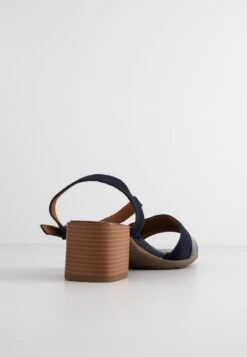 Geox New Marykarmen - Sandalen - Navy -Geox b2ff693ed68e4f2a967624c42faeaef3