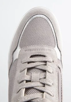 Geox D Ilde - Sneakers Laag - Grau -Geox b7188ffe94404440a9183e5708e1a572