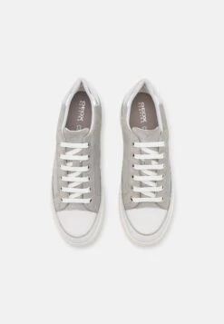 Geox D Jaysen - Sneakers Laag - Light Grey/White -Geox f2768dfa7b5f407eac889f06d24a70df
