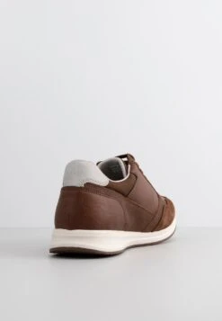 Geox U Avery A - Sneakers Laag - Brown -Geox fae71d169bfa4bf88828a4eb7fb98d4a