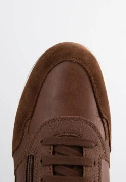 Geox U Avery A - Sneakers Laag - Brown -Geox fc41f80b9a5b499aae422872a45f6fbb